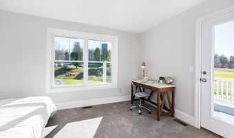137 County, Amherst, NH 03031