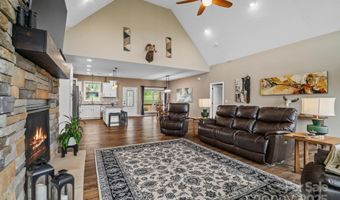 16 Enchanted Oak Ln, Alexander, NC 28701