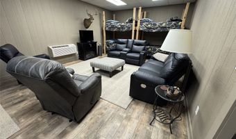 21438 Hayes St, Ackworth, IA 50001