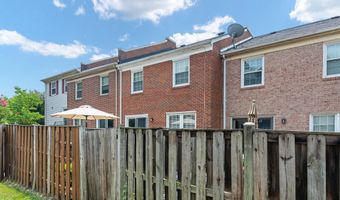 2504 WINDBREAK Dr, Alexandria, VA 22306