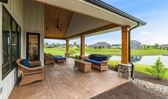 5272 Greyson Heights Dr, Auburn, IN 46706