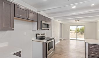 7525 W Lake Erie Dr, Casa Grande, AZ 85194
