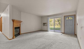 3325 N CASALOMA Dr 39, Appleton, WI 54913