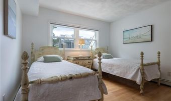 73 Conanicus Ave 4, Jamestown, RI 02835