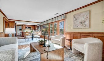 5215 E Rolling Hills Dr, Anaheim, CA 92807