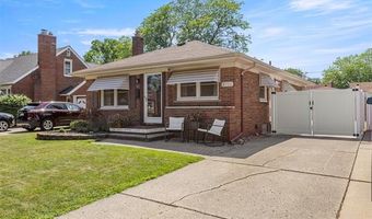 8960 Niver Ave, Allen Park, MI 48101