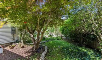 963 Hartford Ave, Johnston, RI 02919