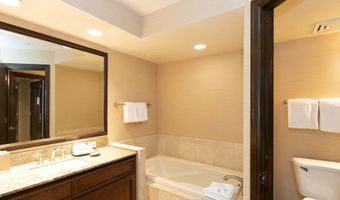210 Offerson Rd 109, Week 48, Beaver Creek, CO 81620