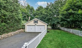 55 Woodland Ave, Allendale, NJ 07401