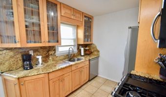 25 High Point Ter, Alloway, NJ 07461