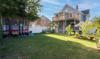 26 Oakland Ave, Cranston, RI 02910