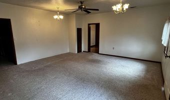 804 Avenue E, Beaver, OK 73932