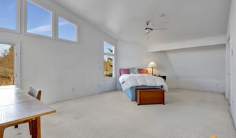 1854 Buccaneer Pl, Anchorage, AK 99501