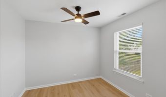 58 W OLD MILL Trl, Antioch, IL 60002