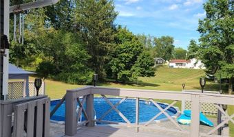5947 Dailey Rd, Akron, OH 44319