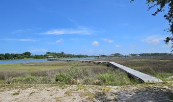 7919 Pelican Bay Dr, Awendaw, SC 29429