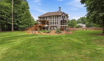 127 Laurel Ridge Dr, Alpharetta, GA 30004