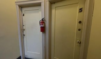 33 E 19th St, Bayonne, NJ 07002