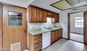 33 Pebble Hill Dr, Brandon, MS 39042
