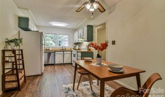 115 Wicklow Dr, Asheville, NC 28806
