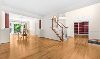 6914 WINTER Ln, Annandale, VA 22003
