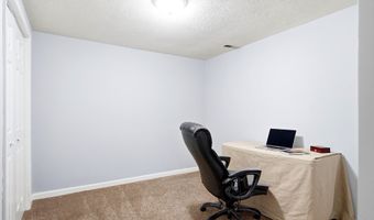 757 N Hanover St, Auburn, KS 66402