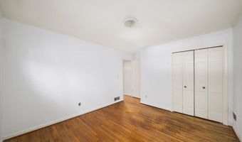 1570 Nantahalla Dr, Atlanta, GA 30329