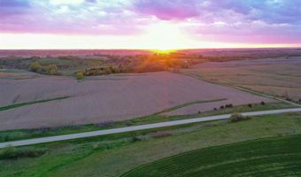 02 Vine Ave, Ainsworth, IA 52201