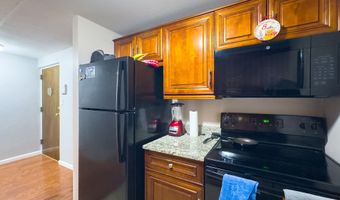 126 Triangle St APT B22, Danbury, CT 06810