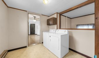 150 N Oak Ave, Bridgewater, SD 57319