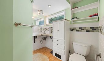 4916 LAVISTA Rd, Tucker, GA 30084