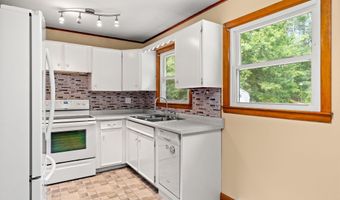 9 Pine Acres Rd, Allenstown, NH 03275