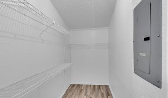 100 Chambers Dr, Alvarado, TX 76009
