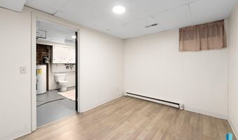 101 N Pipestone St 2, Brandon, SD 57005
