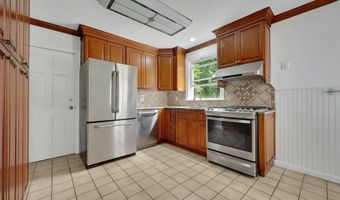 12 Laurel Ln, Darien, CT 06820