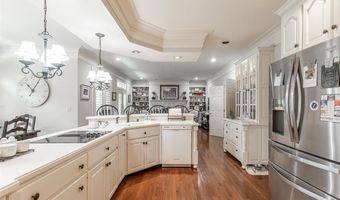 192 Lakeshore Dr, Albany, KY 42602