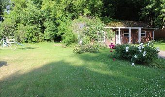 323 Fox Dr, Ashtabula, OH 44004