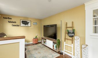 330 Chestnut Hill Rd, Colchester, CT 06415