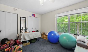 745 Merrow Rd APT 171, Coventry, CT 06238