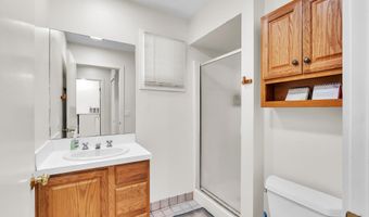 5140 Turtle Point Dr, Ann Arbor, MI 48105