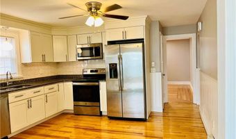 74 Leslie St, Cranston, RI 02910