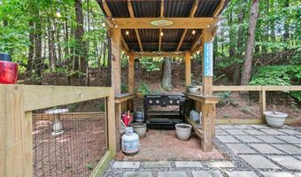 5002 Bee Tree Rd SE, Acworth, GA 30102