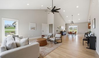 806 River Dr, Blaine, TN 37709