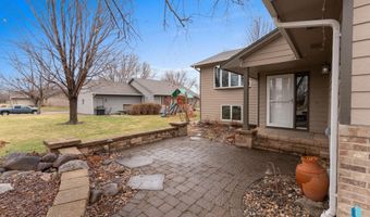117 Thad St, Brandon, SD 57005
