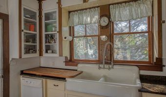 896 Sandwich Rd, Bourne, MA 02561