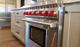 3899 Chapel Hill Ct, Bargersville, IN 46106