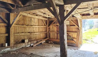 228 Nutter Ln, Barnet, VT 05821