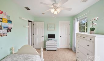 2143 Kaybird Ln, Charlotte, NC 28270