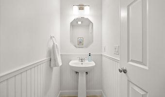 9 Blue Meadow Ct 9, Bourne, MA 02532