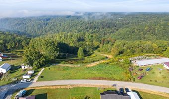 312 Poor Farm Rd, Beattyville, KY 41311